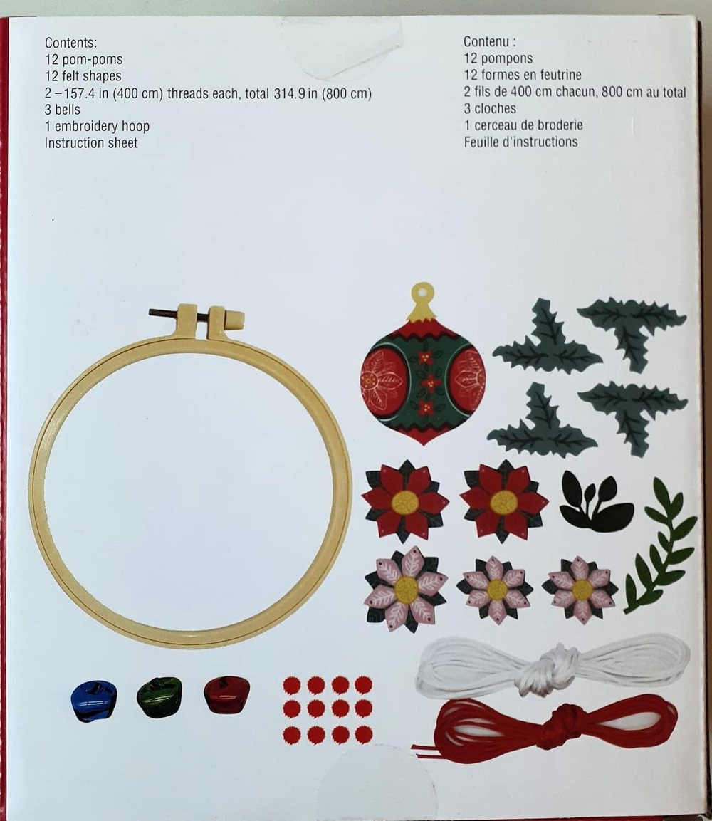 Creatology Christmas Wreath Felt Craft Kit, view 3